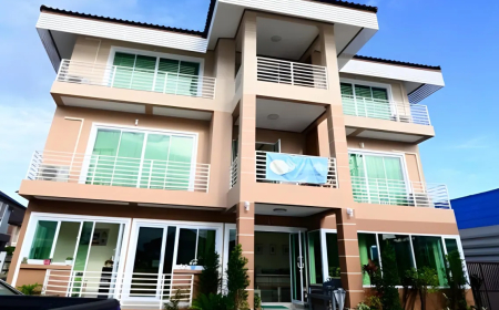 โรงแรม บ้านรักษาสุข Laksasuk House