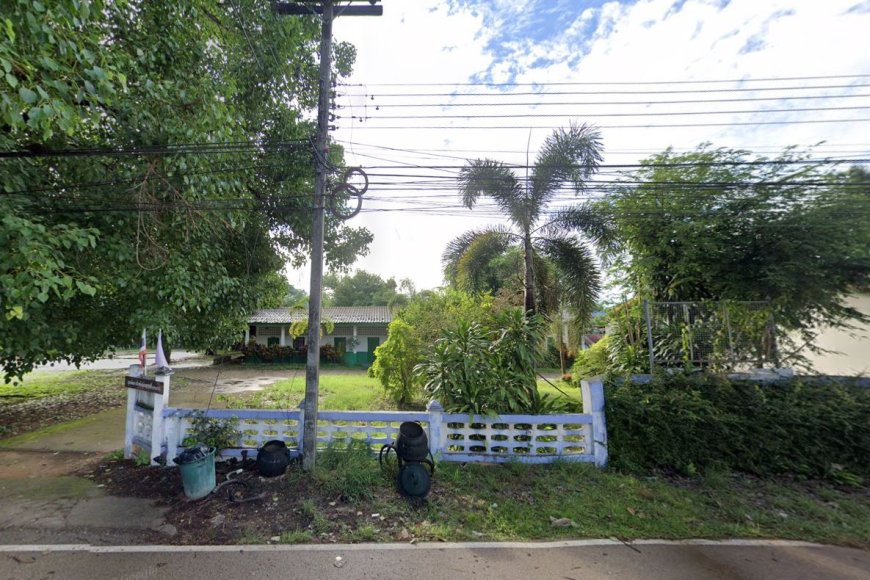 โรงเรียนบ้านห้วยผาลาด ตำบลแม่กุ อำเภอแม่สอด
