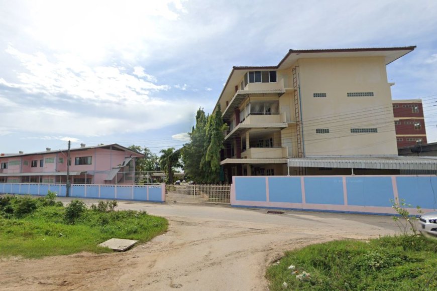 โรงเรียนอนุบาลราษฎร์อุทิศ อำเภอแม่สอด จังหวัดตาก