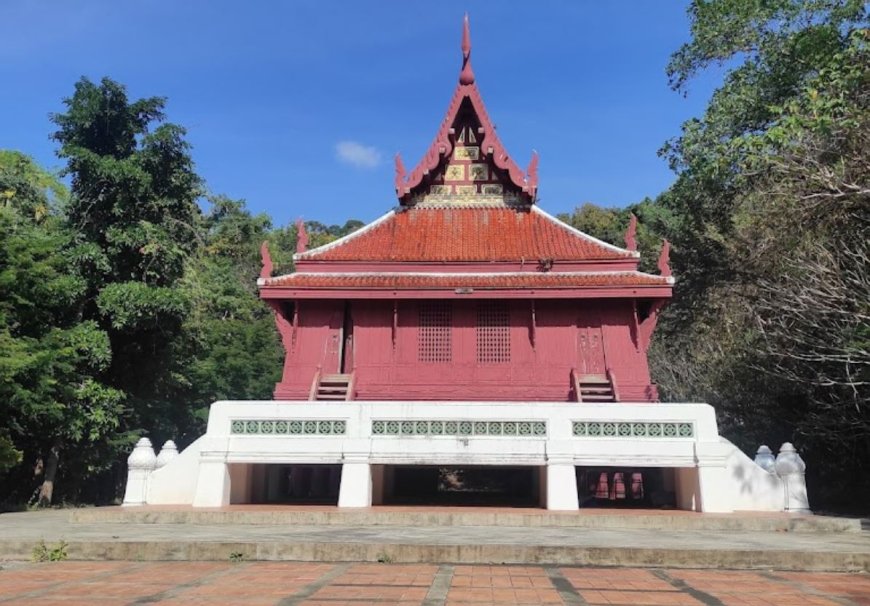 หอภูมิทัศไนย์ (อาคารศาลาการเปรียญ) 