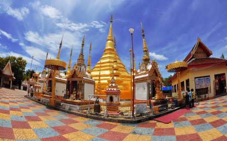 วัดพระบรมธาตุบ้านตาก จังหวัดตาก ประเทศไทย