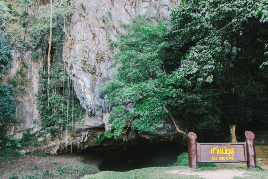ถ้ำแม่อุสุสถานที่เที่ยวอำเภอท่าสองยาง