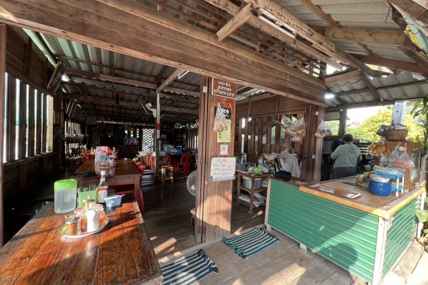 ร้านผัดไทยป้ามัท บ้านตาก จังหวัดตาก