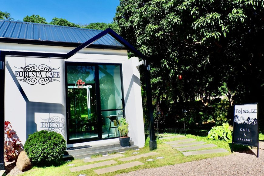 ฟอเรสต้า คาเฟ่ Foresta Cafe’ & Hangout