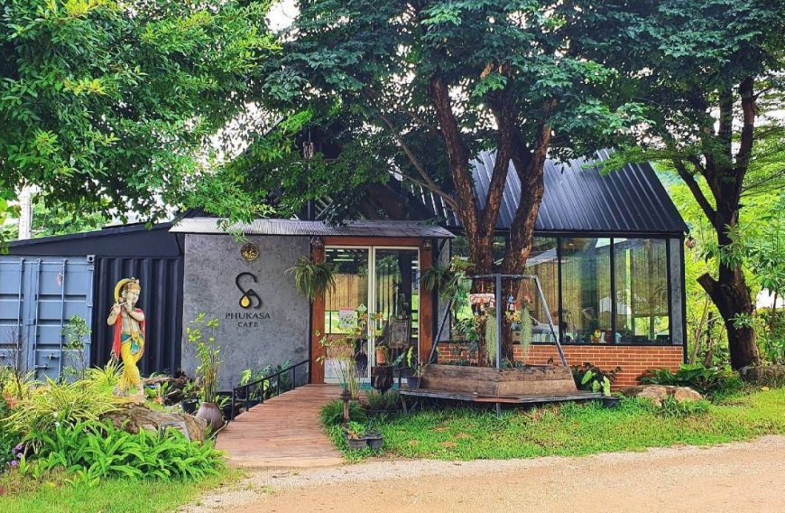 ภูกาษา คาเฟ่ Phukasa Cafe & Onsen