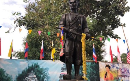 อนุสาวรีย์สมเด็จพระนารายณ์มหาราช