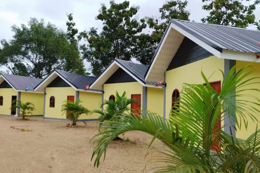 ฮักน้ำรีสอร์ท Hak Nam Resort