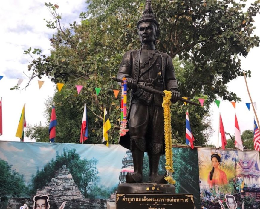 อนุสาวรีย์สมเด็จพระนารายณ์มหาราช