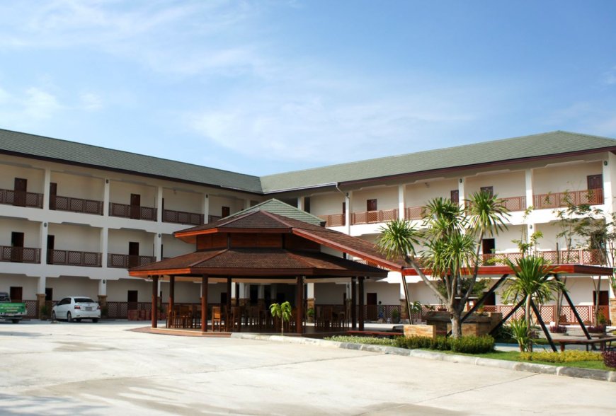 โรงแรมซี เค ฮิลล์ แม่สอด C.K. Hill Hotel Mae Sot