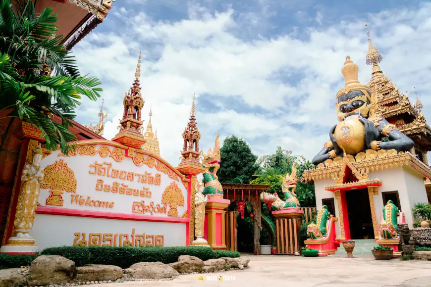 ป้ายหน้า วัดไทยสามัคคี อำเภอแม่สอด จังหวัดตาก