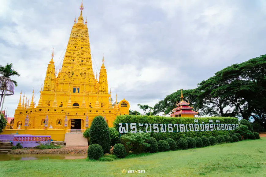  พระบรมธาตุเจดีย์ศรีเมืองฉอด ที่ วัดไทยสามัคคี อำเภอแม่สอด จังหวัดตาก