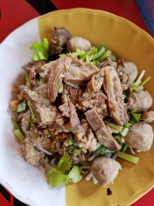 ก๋วยเตี๋ยวไทยป้าหอมจันทร์