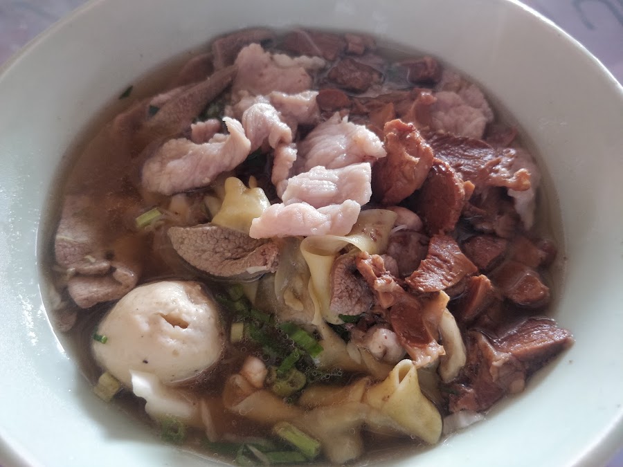 ก๋วยเตี๋ยวไทยเเม่สอด หมวก