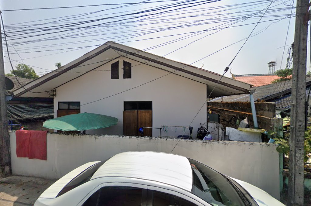 ร้านก๋วยเตี๋ยวไก่นายอ้วน