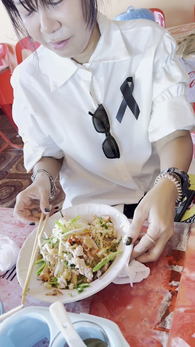 ก๋วยเตี๋ยวไทยป้าหอมจันทร์