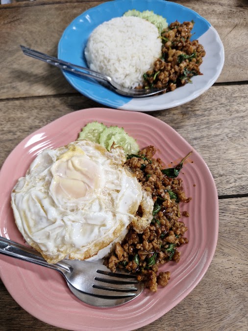ก๋วยเตี๋ยวป้าน้อย ตามสั่ง