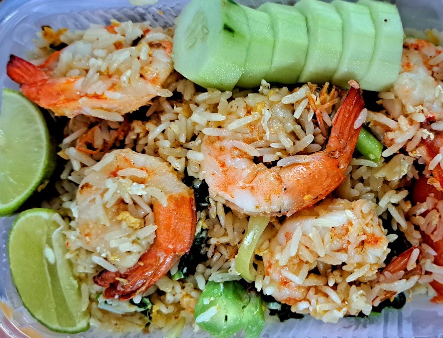 พรกะเพราอาหารตามสั่ง และ ขนมไข่หงส์ส์