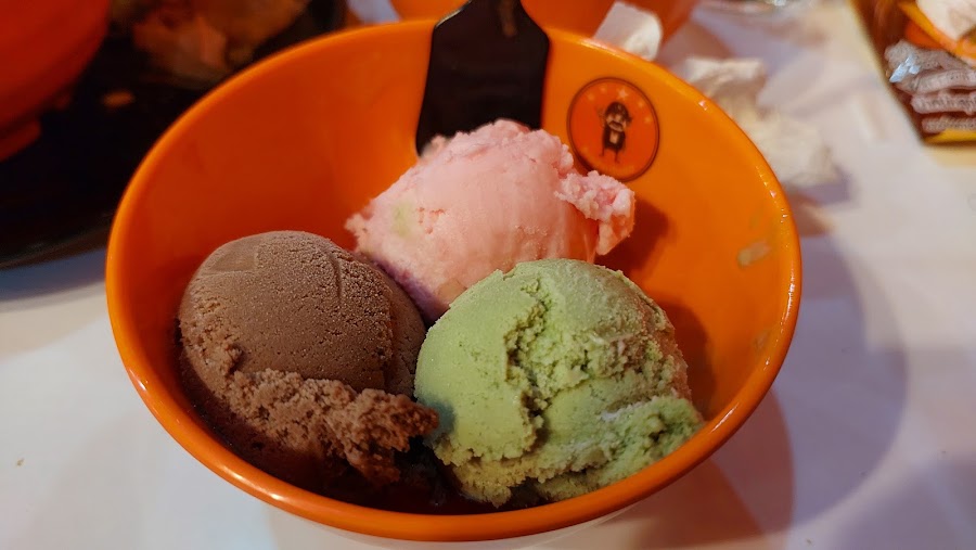 ชาบูอู๊ดเป็นต่อ สาขาแม่สอด