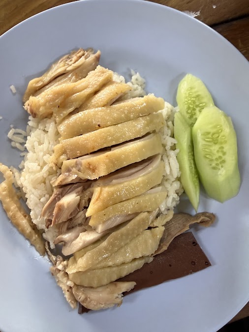ข้าวหมูแดงเจ๊แว่น