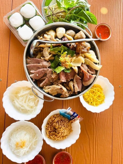 เป๋นเส้นเป๋นสาย