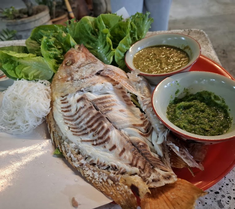 สุขเราเผากิน ปลาอบโอ่ง