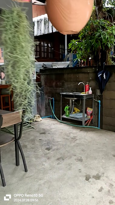 Ngwe Khaing Restaurant