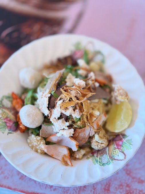 ก๋วยเตี๋ยวไทยป้าหอมจันทร์