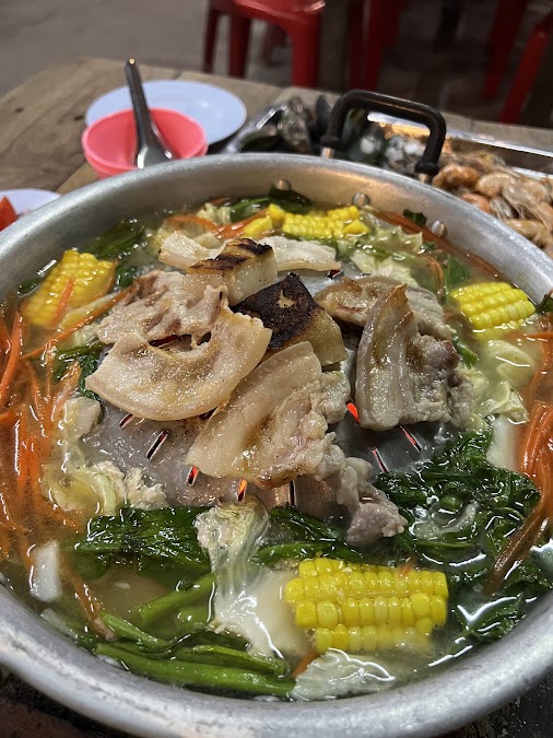 ฅนเก็บฟืนหมูกระทะ