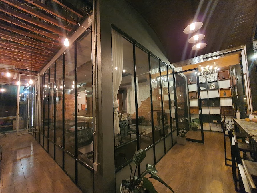 0% Bar & Restaurant