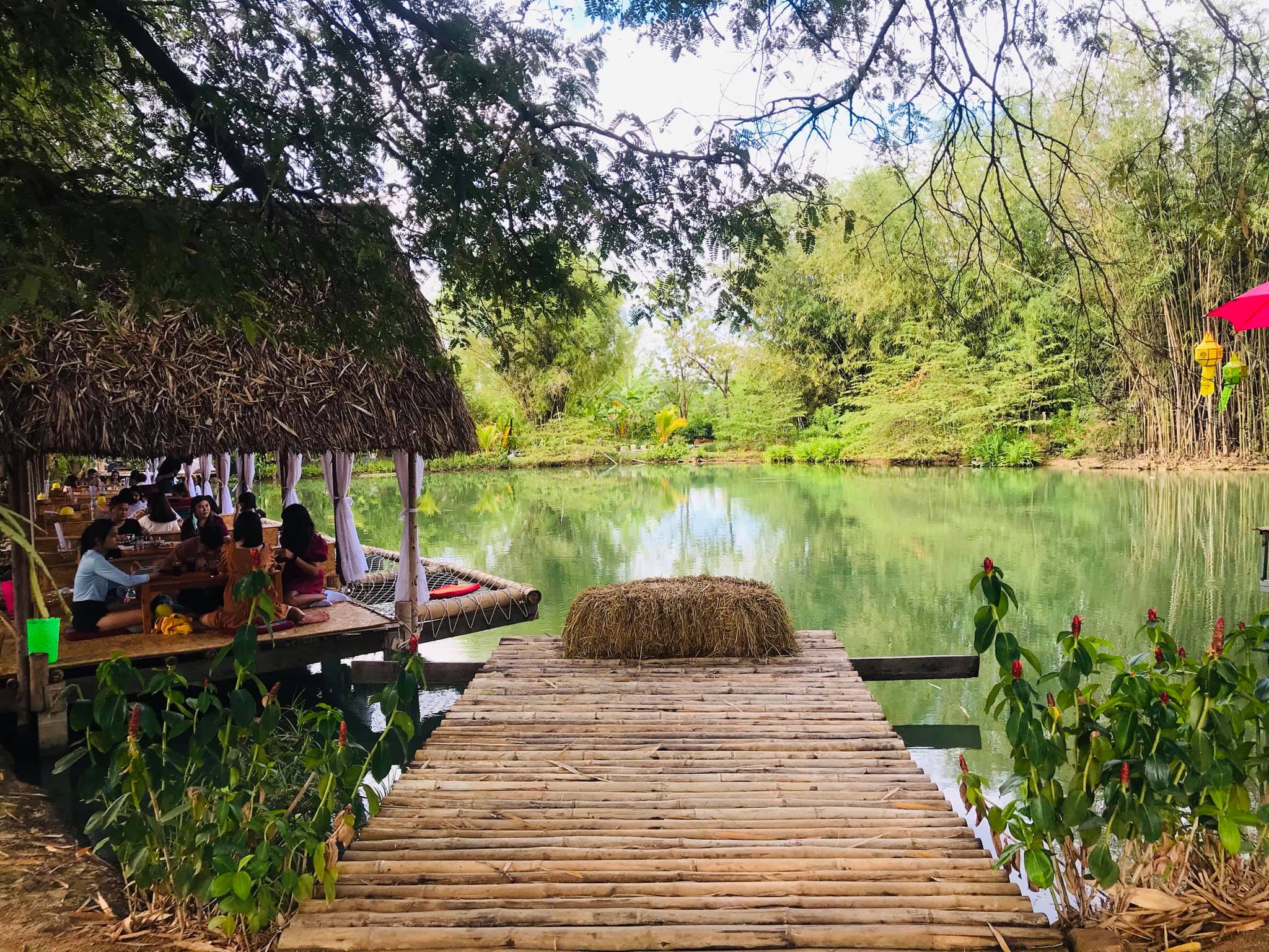 คาเฟ่ในสวน